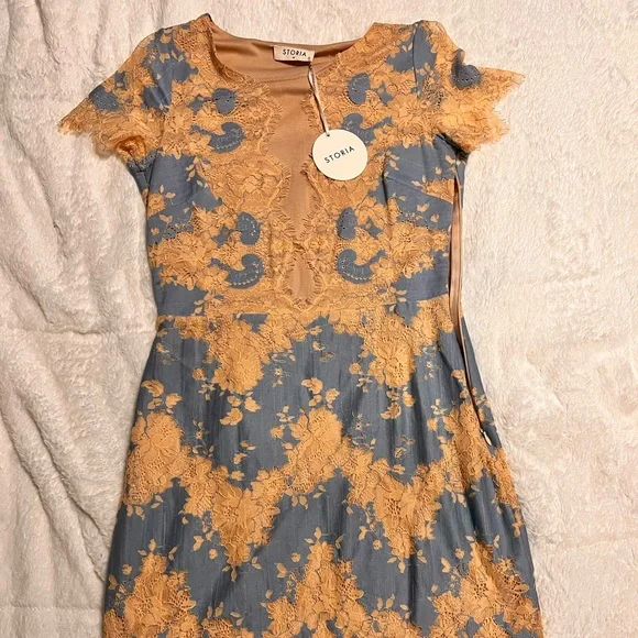 blue and tan lace dress Agaci Blue White Tan Adjustable Spaghetti Strap Mini Lace Dress Size Medium